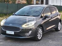 Usata Ford Fiesta Titanium 86 CV (63 kW) 2019 Grigio Utilitaria