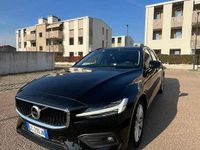 Usata Volvo V60 Business Edition 150 CV (110 kW) 2020 Nero Station wagon