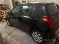 Usata Suzuki Swift 70 CV (51 kW) 2006 Nero Utilitaria