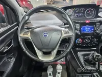 Usata Lancia Ypsilon 69 CV (50 kW) 2017 Nero Utilitaria