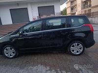 Usata Peugeot 5008 120 CV (88 kW) 2017 Nero Monovolume