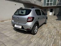 Usata Dacia Sandero Prestige 90 CV (66 kW) 2015 Grigio Berlina