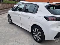 Usata Peugeot 208 Active 101 CV (74 kW) 2020 Bianco Utilitaria