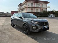 Usata Peugeot 2008 99 CV (72 kW) 2023 Grigio SUV