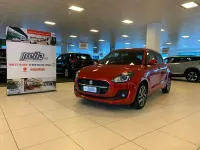 Usata Suzuki Swift 83 CV (61 kW) 2023 Rosso Utilitaria