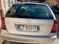 Usata Mercedes 220 2003 Grigio Berlina