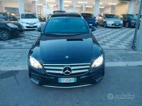 Usata Mercedes E220 Premium 194 CV (142 kW) 2018 Blu Station wagon