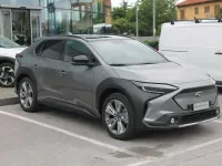 Nuova Subaru Solterra 160 kW (218 CV) 2026 Grigio SUV