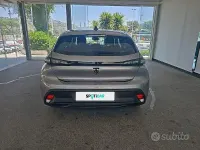 Usata Peugeot 308 Active 131 CV (96 kW) 2022 Grigio Berlina