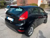 Usata Ford Fiesta 53 CV (38 kW) 2011 Nero Utilitaria
