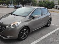 Usata Peugeot 208 82 CV (60 kW) 2015 Utilitaria