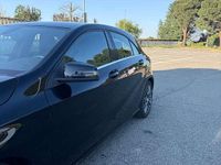Usata Mercedes A180 109 CV (80 kW) 2017 Nero Berlina