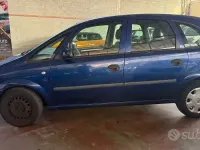 Usata Opel Meriva Cosmo 101 CV (74 kW) 2005 Marrone Monovolume