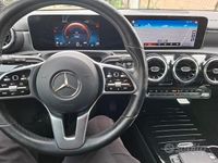Usata Mercedes CLA200 150 CV (110 kW) 2020 Nero Station wagon