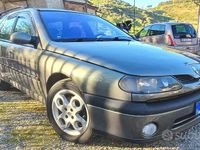Usata Renault Laguna 64 CV (47 kW) 2000 Grigio Station wagon