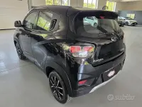 Usata Mahindra KUV100 87 CV (63 kW) 2020 Nero SUV