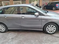 Usata Mercedes B180 Premium 109 CV (80 kW) 2017 Grigio Utilitaria