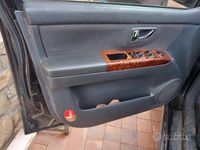 Usata Kia Sorento EX 140 CV (102 kW) 2002 Nero SUV