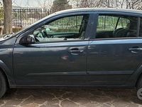 Usata Opel Astra 110 CV (80 kW) 2009 Blu Berlina