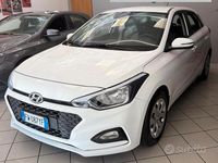 Usata Hyundai i20 75 CV (55 kW) 2019 Bianco Utilitaria