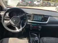 Usata Kia Stonic Style 101 CV (74 kW) 2018 Rosso SUV
