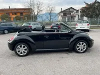 Usata VW New Beetle 105 CV (77 kW) 2007 Nero Utilitaria
