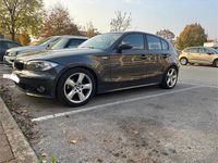 Usata BMW 118 Sport Line 122 CV (89 kW) 2005 Grigio Utilitaria