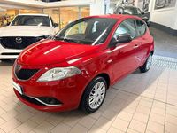 Usata Lancia Ypsilon Silver 69 CV (50 kW) 2017 Rosso Utilitaria