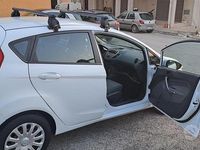 Usata Ford Fiesta 68 CV (50 kW) 2010 Bianco Berlina