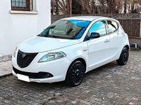Usata Lancia Ypsilon Gold 69 CV (50 kW) 2015 Bianco Utilitaria