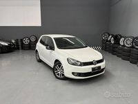 Usata VW Golf VI Comfortline 105 CV (77 kW) 2010 Bianco Utilitaria