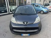 Usata Peugeot 107 68 CV (50 kW) 2007 Utilitaria