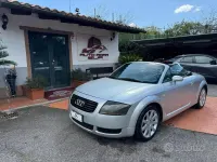 Usata Audi TT Roadster 179 CV (131 kW) 2000 Grigio Cabrio