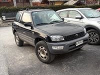 Usata Toyota RAV4 136 CV (100 kW) 1998 Nero Utilitaria
