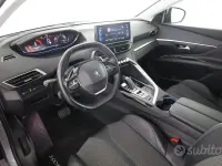 Usata Peugeot 3008 Allure 131 CV (96 kW) 2021 Grigio artense SUV