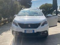 Usata Peugeot 2008 Style 83 CV (61 kW) 2019 Bianco SUV