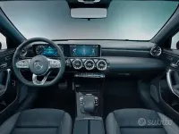 Usata Mercedes A180 Premium 136 CV (100 kW) 2019 Grigio Berlina