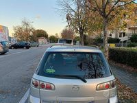 Usata Mazda 2 68 CV (50 kW) 2005 Grigio Berlina