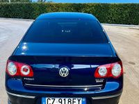 Usata VW Passat 140 CV (102 kW) 2006 Blu Berlina