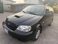 Usata Kia Carnival 145 CV (106 kW) 2005 Nero Monovolume