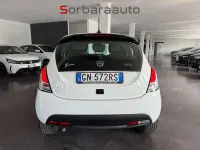 Usata Lancia Ypsilon Gold 69 CV (50 kW) 2023 Bianco Utilitaria