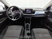 Usata Kia Stonic Urban 79 CV (58 kW) 2024 Bianco SUV