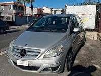 Usata Mercedes B200 Chrome 140 CV (102 kW) 2010 Argento Monovolume