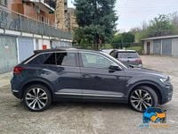 Usata VW T-Roc Advance 150 CV (110 kW) 2019 Grigio SUV