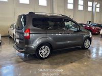 Usata Ford Tourneo Titanium 95 CV (69 kW) 2018 Furgone