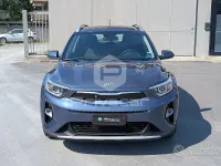 Usata Kia Stonic Style 100 CV (73 kW) 2020 Bluazzurro SUV