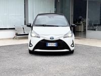 Usata Toyota Yaris Hybrid 73 CV (53 kW) 2017 Bianco Berlina