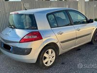 Usata Renault Mégane II Dynamique 105 CV (77 kW) 2006 Grigio Berlina