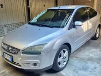 Usata Ford Focus 114 CV (83 kW) 2006 Argento Berlina