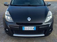 Usata Renault Clio II Dynamique 75 CV (55 kW) 2011 Nero Berlina